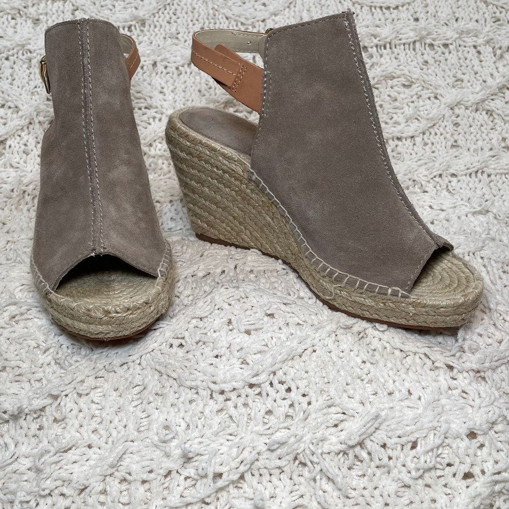 Seychelles Taupe Suede Espadrille Wedge Sandals Peep Toe Slingback Womens Size 7